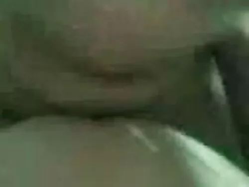 पूर्ण शरीर भएको गोरो ...